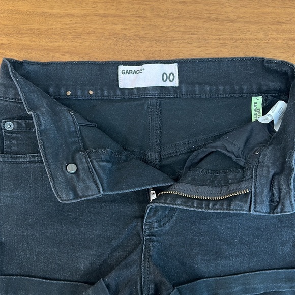 Garage High Rise Jean Shorts (Black) - Picture 3 of 3